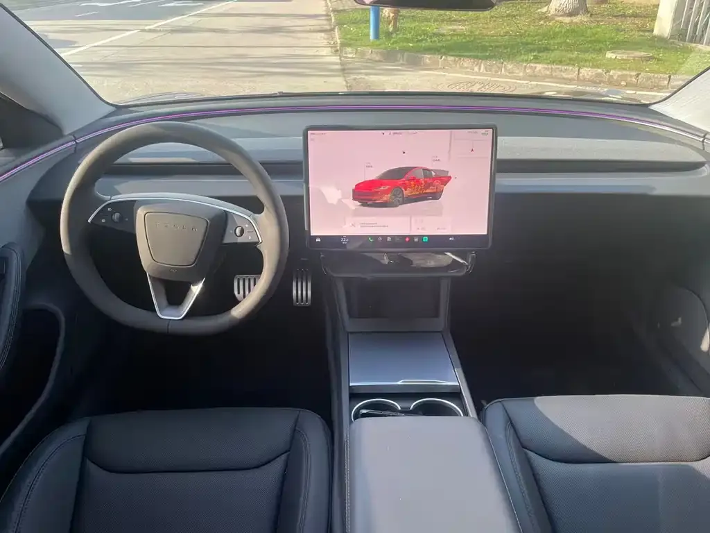 Tesla Model 3 — фото 5