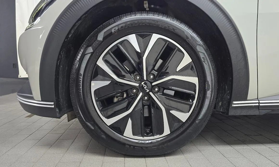 Kia EV6 2022 из KR, фото 10