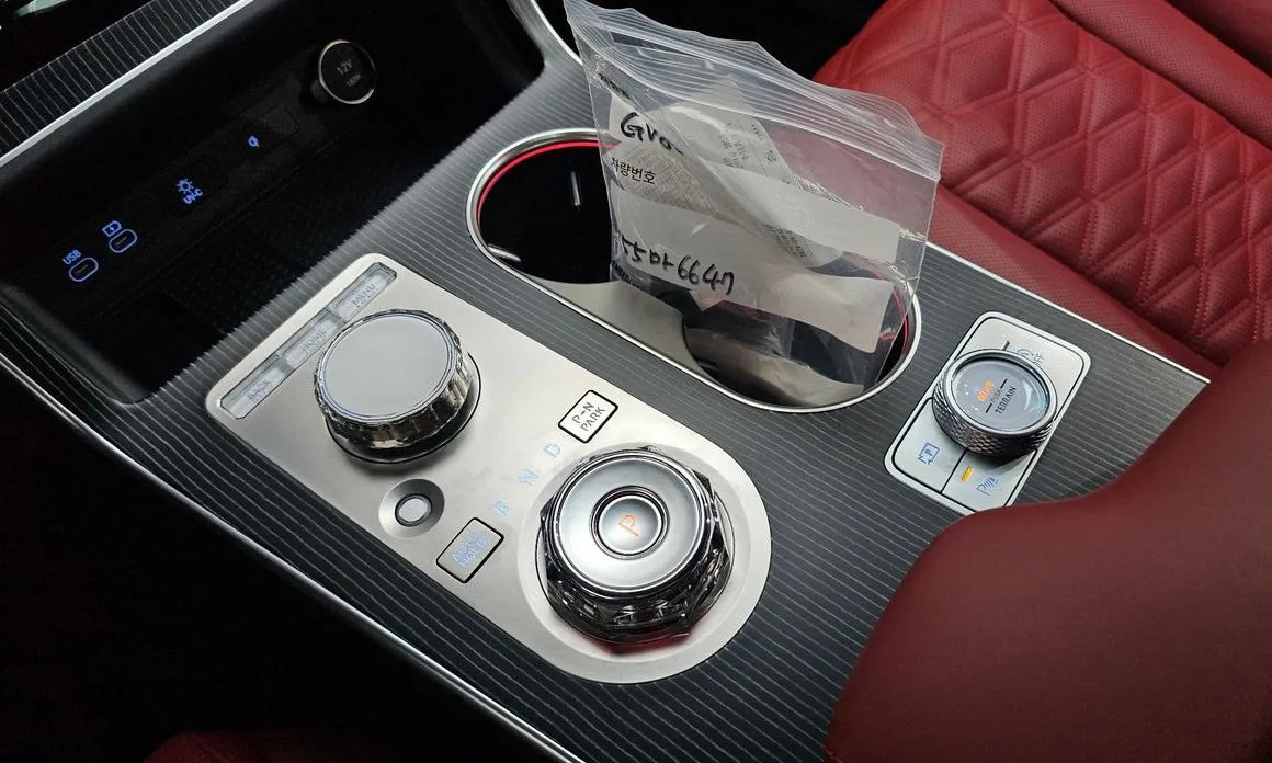 Genesis GV80 — фото 10