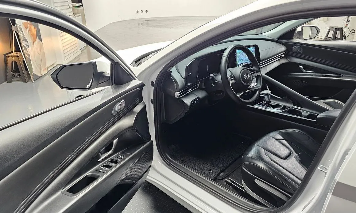 Hyundai AVANTE 2023 из KR, фото 10