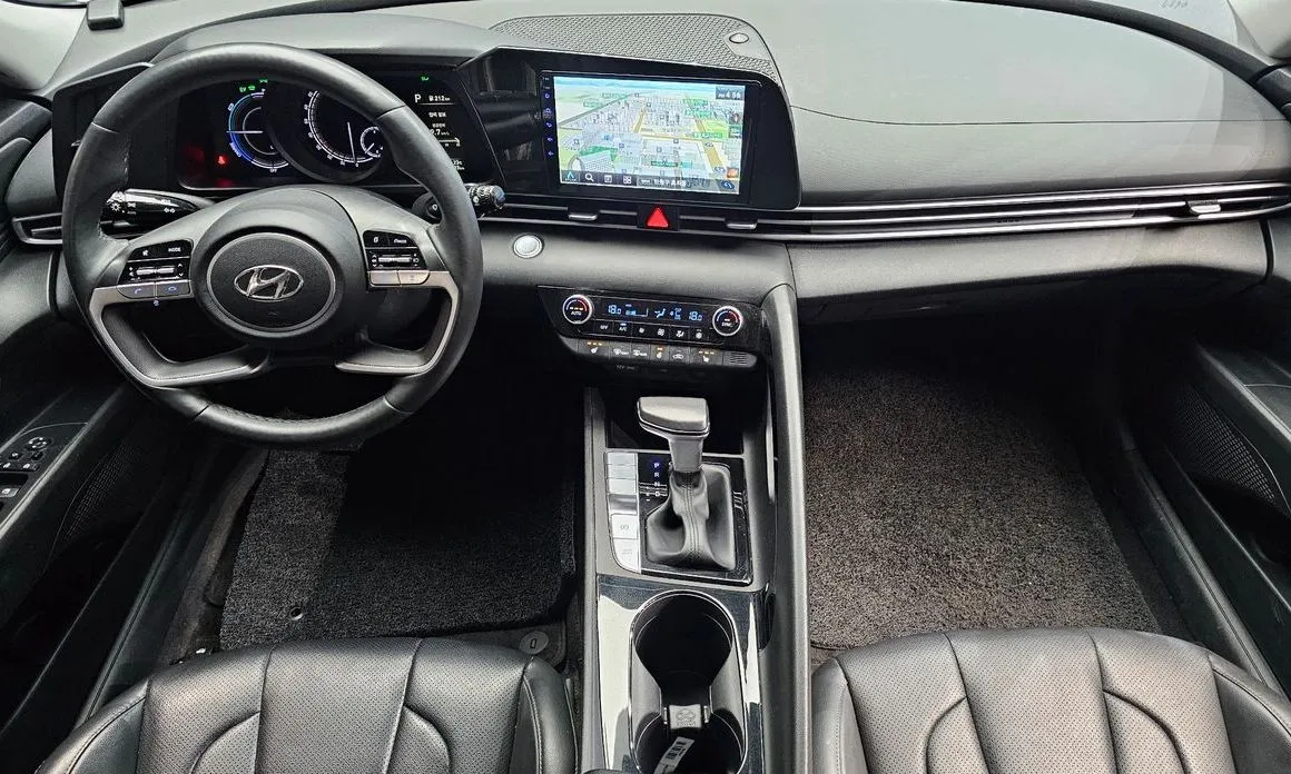 Hyundai AVANTE 2023 из KR, фото 8
