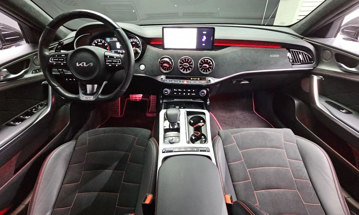 Kia Stinger 2023 из KR, фото 7