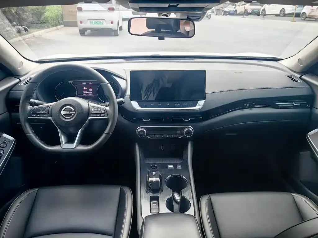 Nissan Sylphy 2023 из CN, фото 3