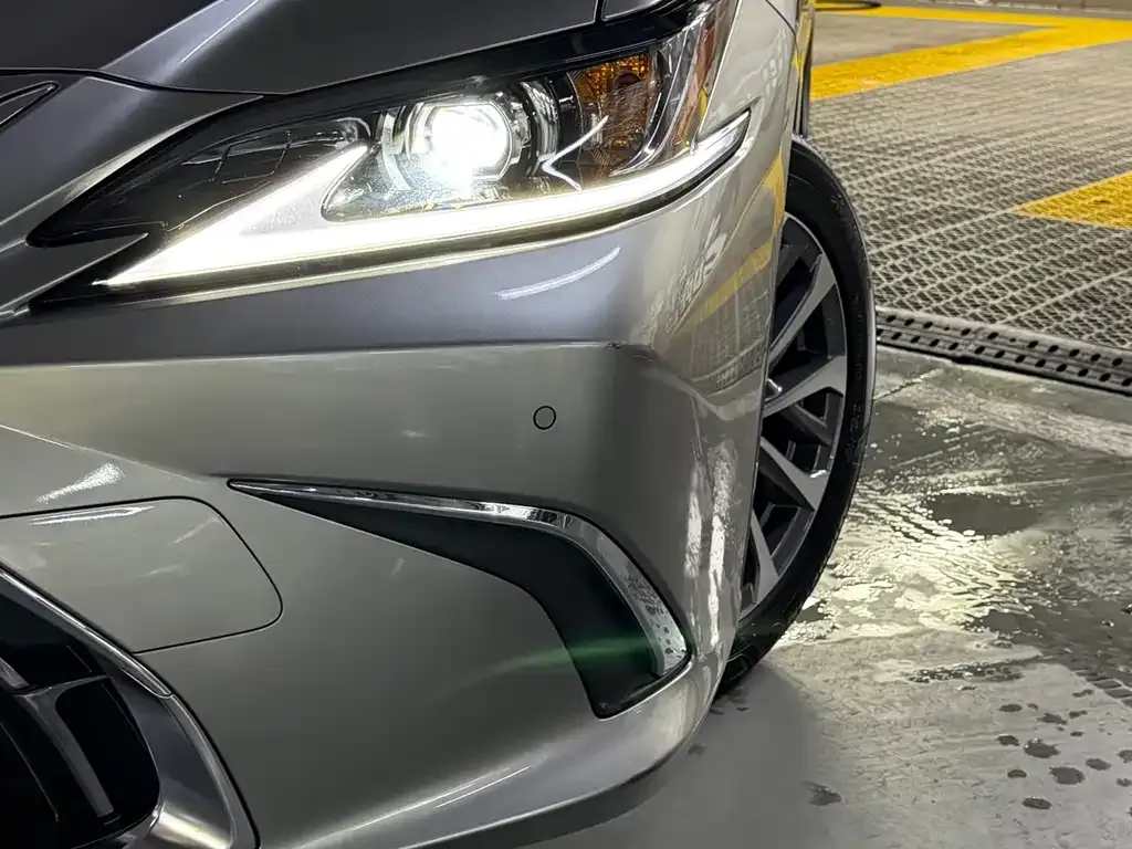 Lexus ES 2023 из CN, фото 8
