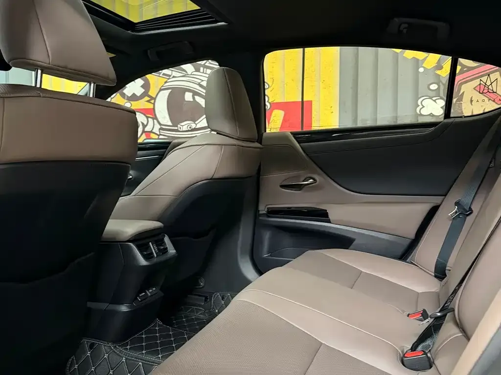 Lexus ES 2023 из CN, фото 7