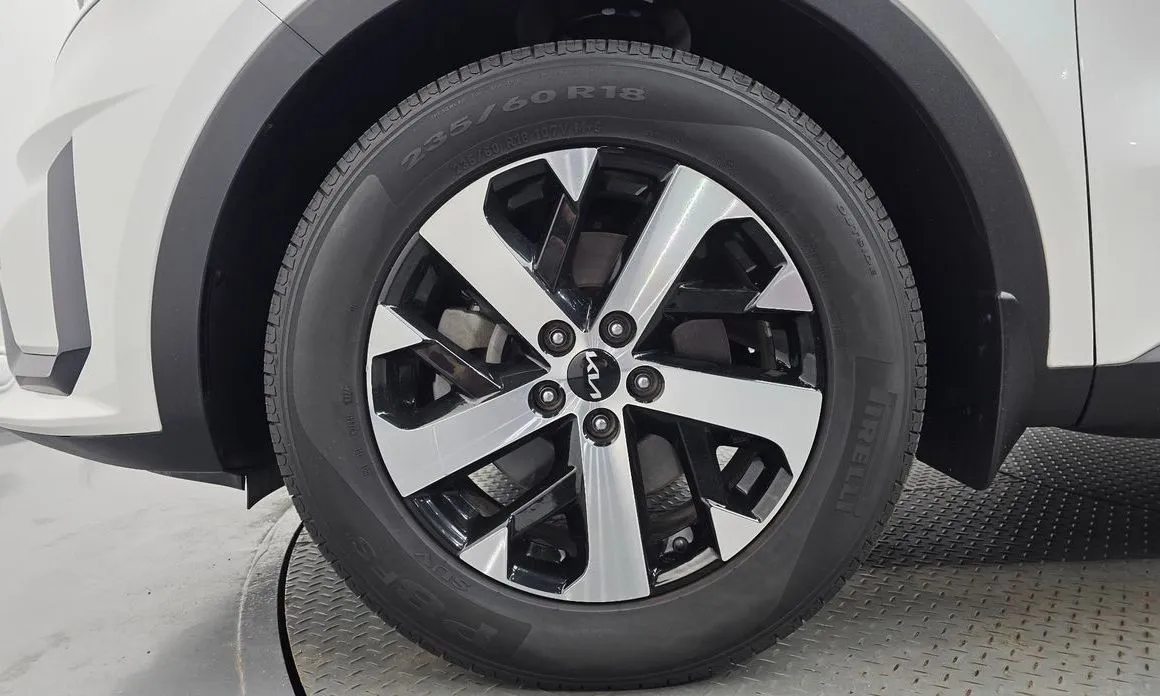 Kia Sorento 2023 из KR, фото 6
