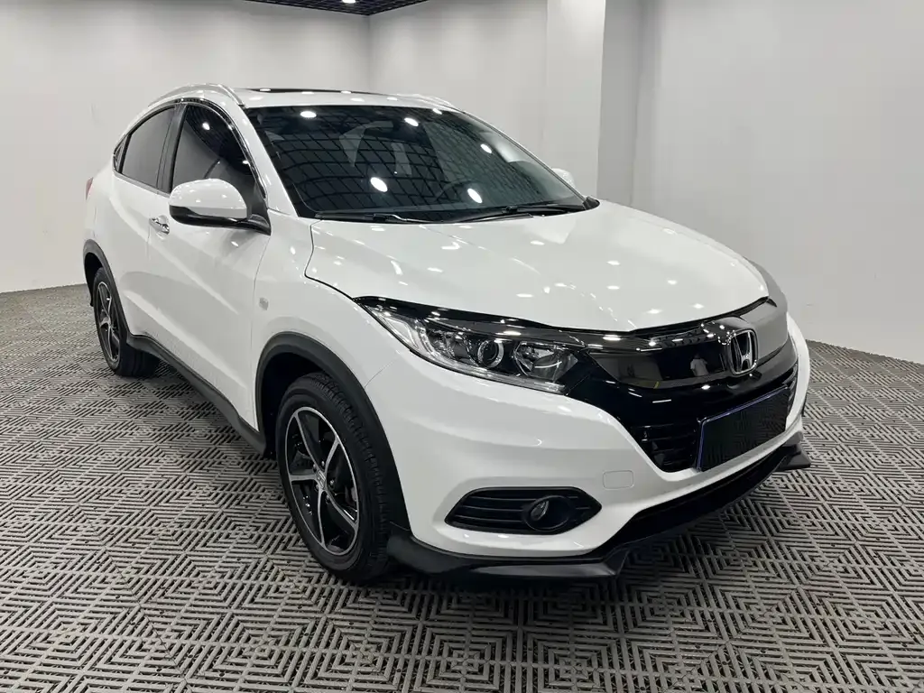 Honda Vezel — фото 1