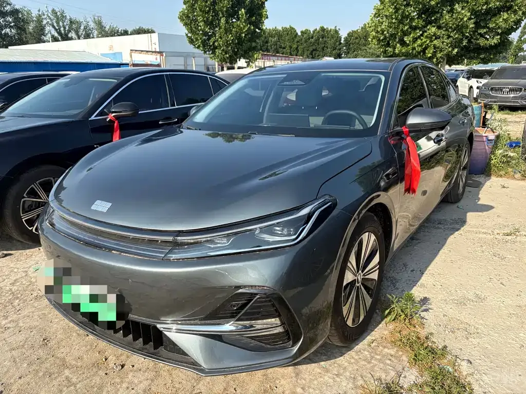 Geely 银河A7 EM