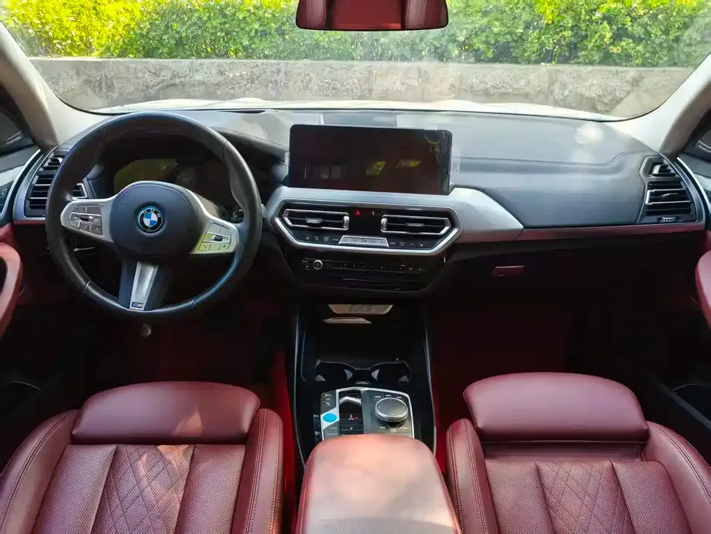 BMW iX3 2024 из CN, фото 4