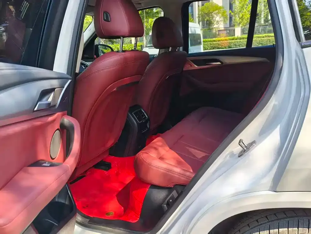 BMW iX3 2024 из CN, фото 2