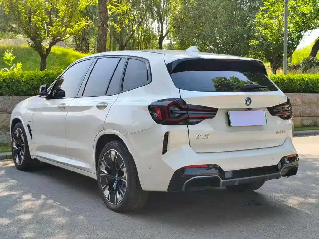 BMW iX3 2024 из CN, фото 5