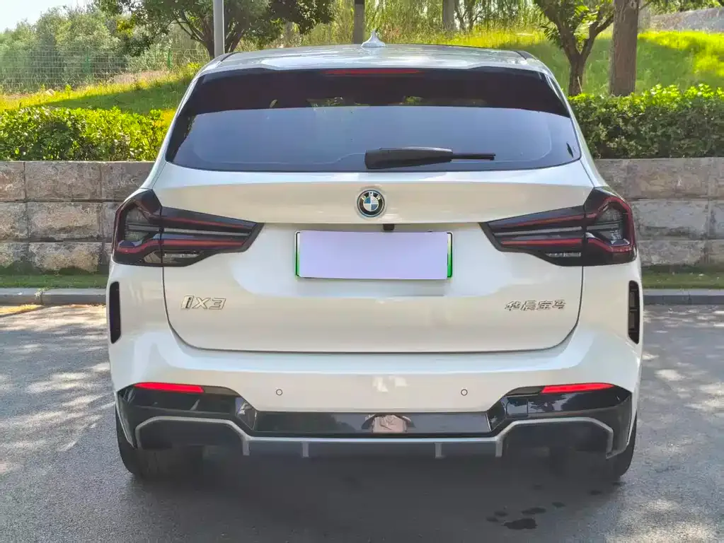 BMW iX3 2024 из CN, фото 8