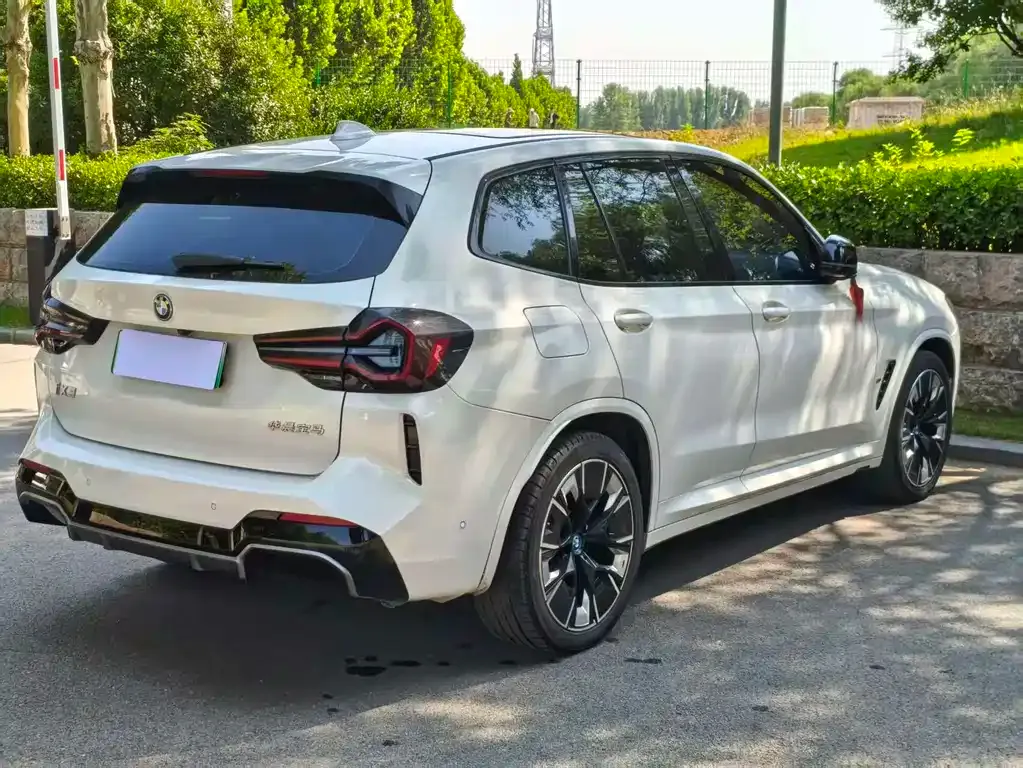 BMW iX3 2024 из CN, фото 7