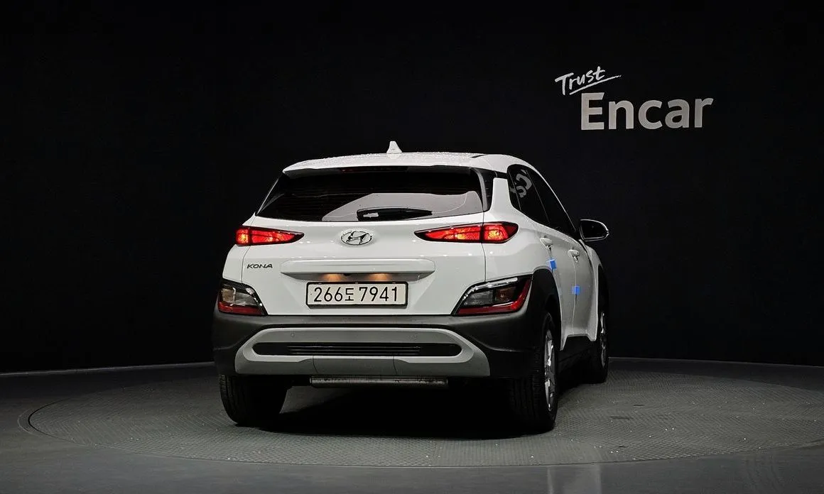 Hyundai Kona 2021 из KR, фото 2