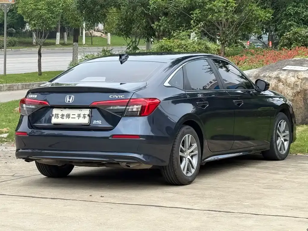 Honda Civic — фото 8