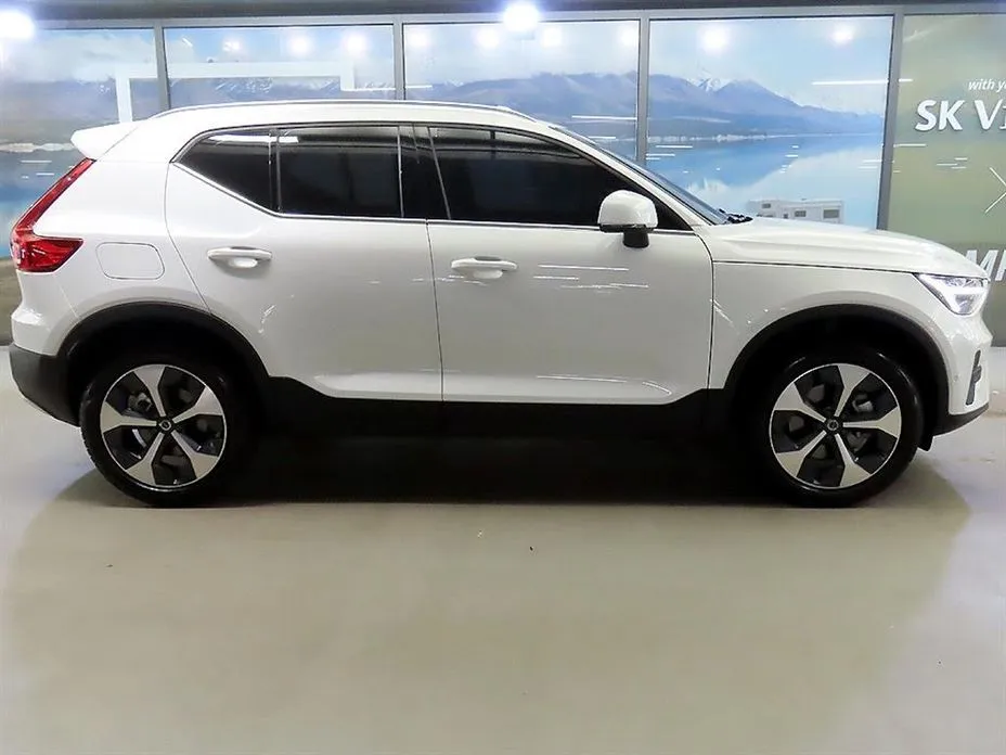 Volvo XC40 — фото 2