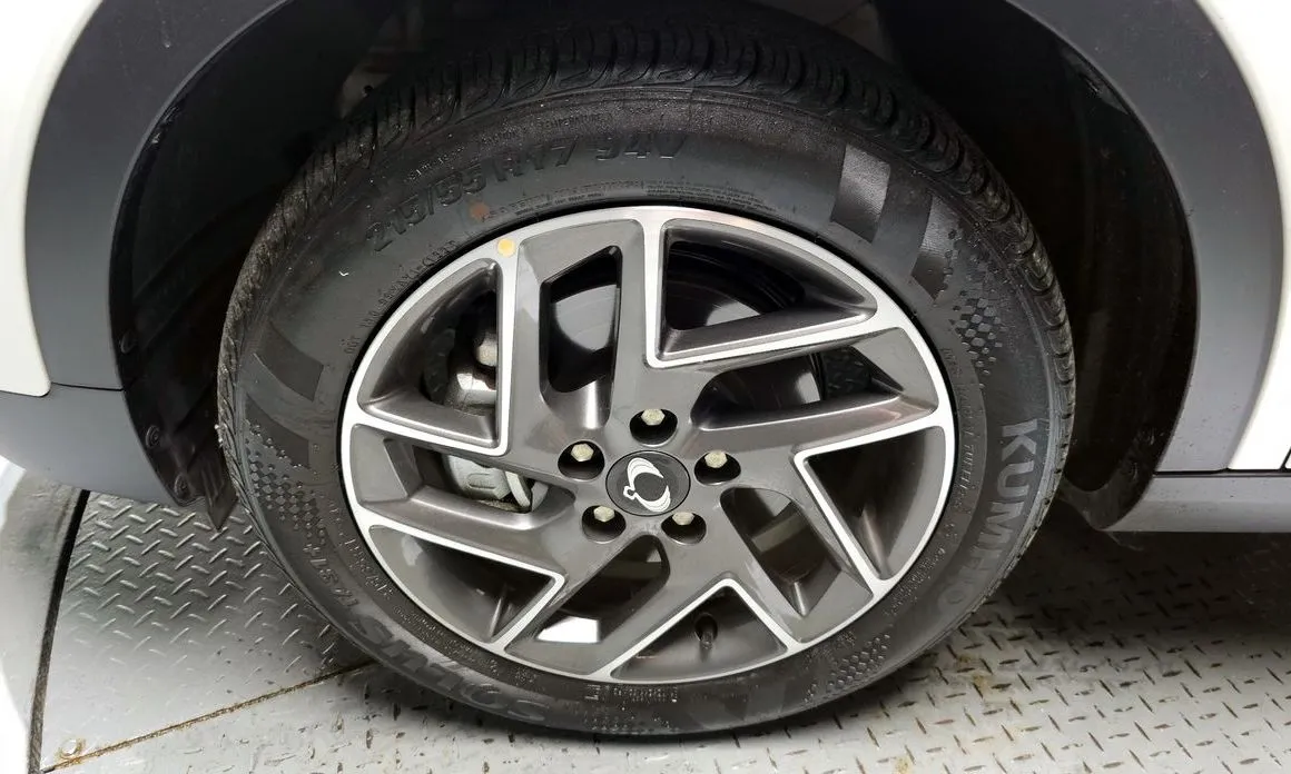 KG Mobility (Ssangyong) TIBOLI 2025 из KR, фото 7