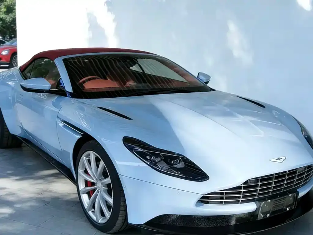 Aston Martin DB11 2021 из CN, фото 3