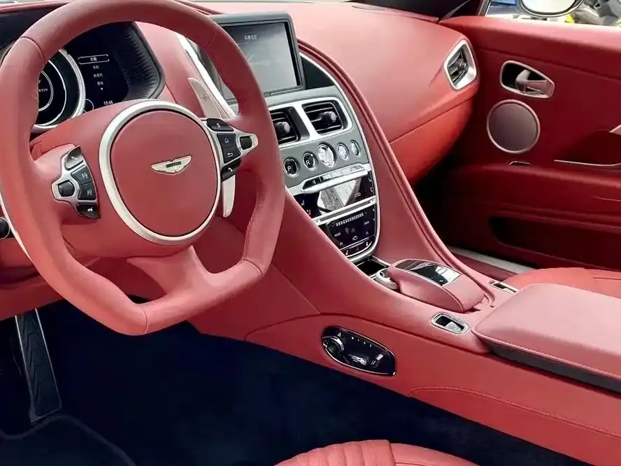 Aston Martin DB11 2021 из CN, фото 4
