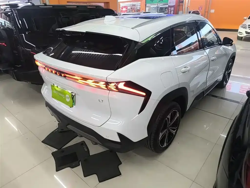 Geely Galaxy L7 — фото 10