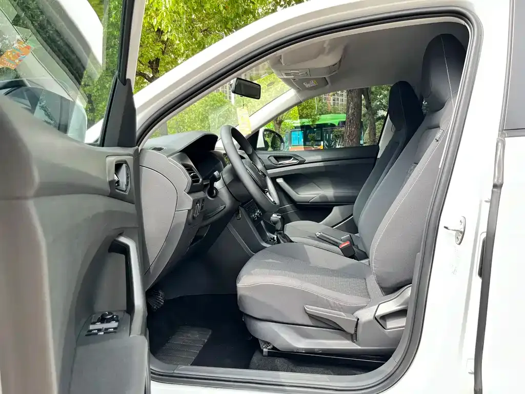 Volkswagen T-Cross 2025 из CN, фото 4
