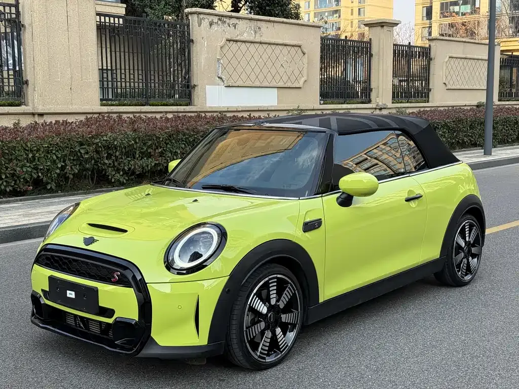 MINI Cooper (3-door) — фото 1