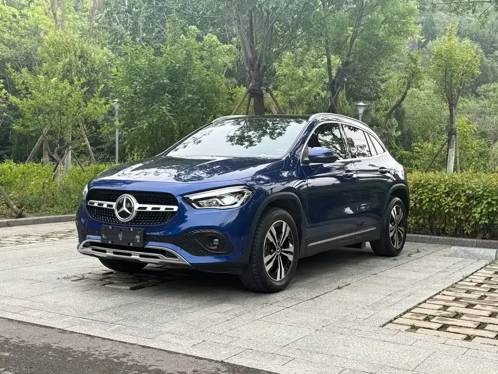 Mercedes-Benz GLA — фото 1