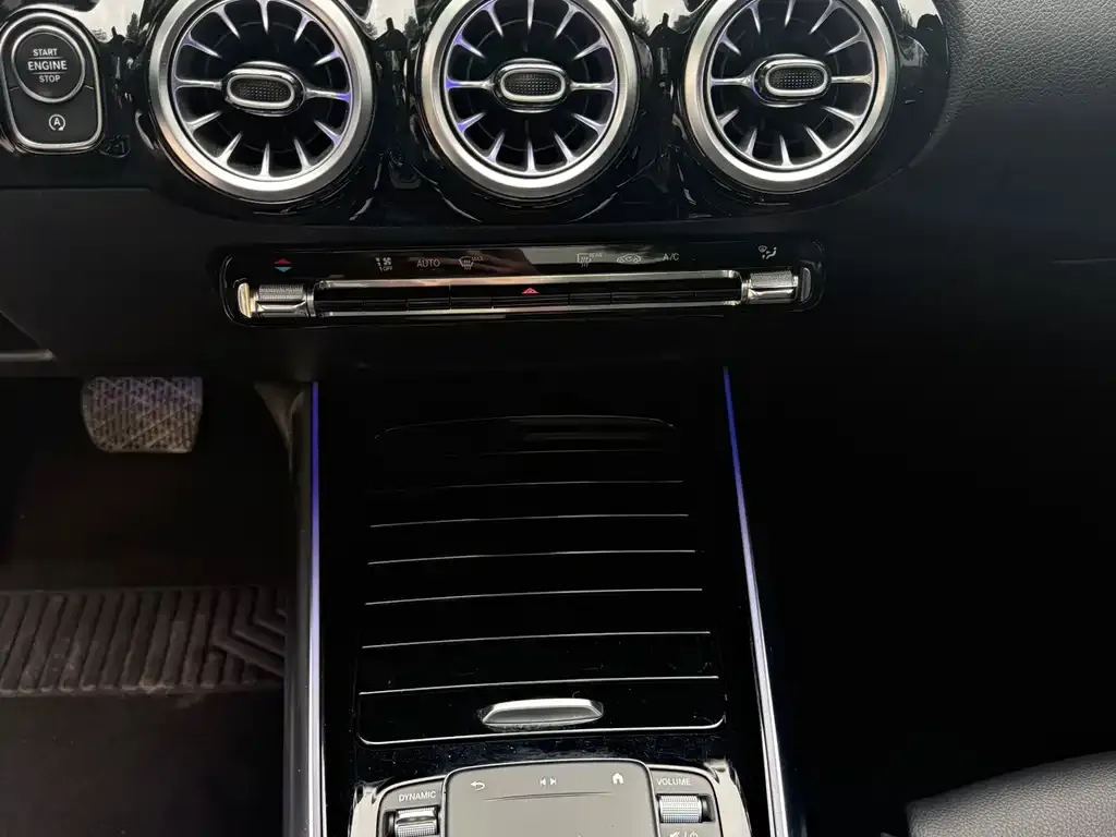 Mercedes-Benz GLA — фото 2