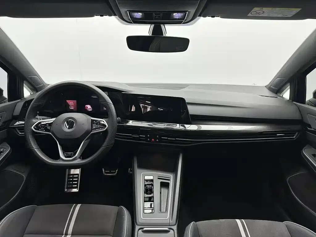 Volkswagen Golf 2022 из CN, фото 3
