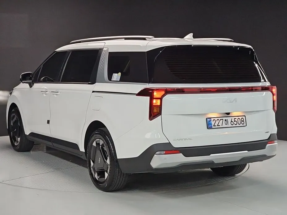 Kia Carnival 2026 из KR, фото 8