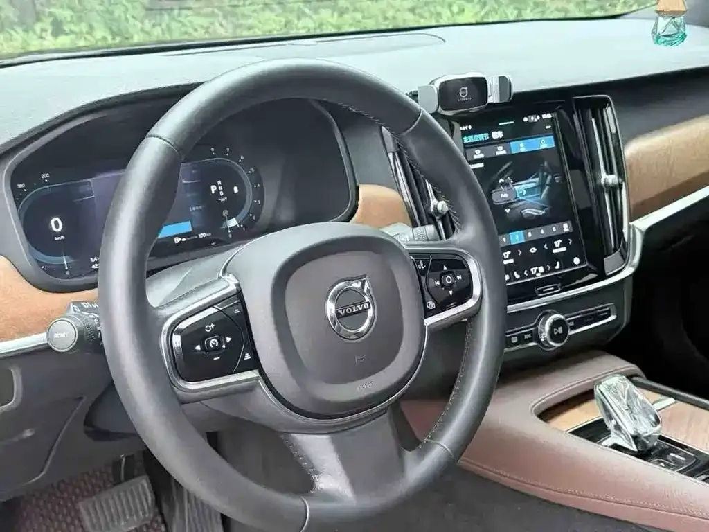 Volvo S90 2023 из CN, фото 4
