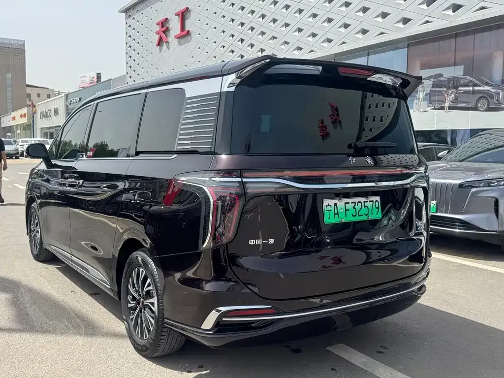 Hongqi HQ9 PHEV — фото 7