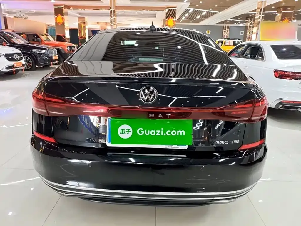 Volkswagen Passat — фото 4