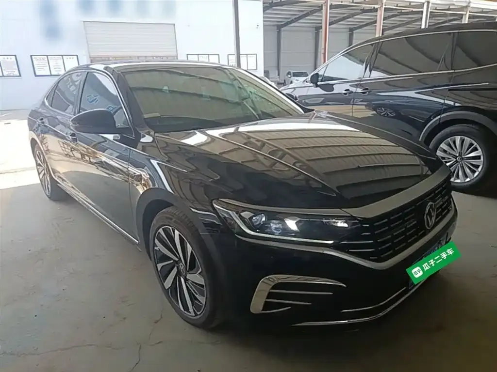 Volkswagen Passat — фото 6
