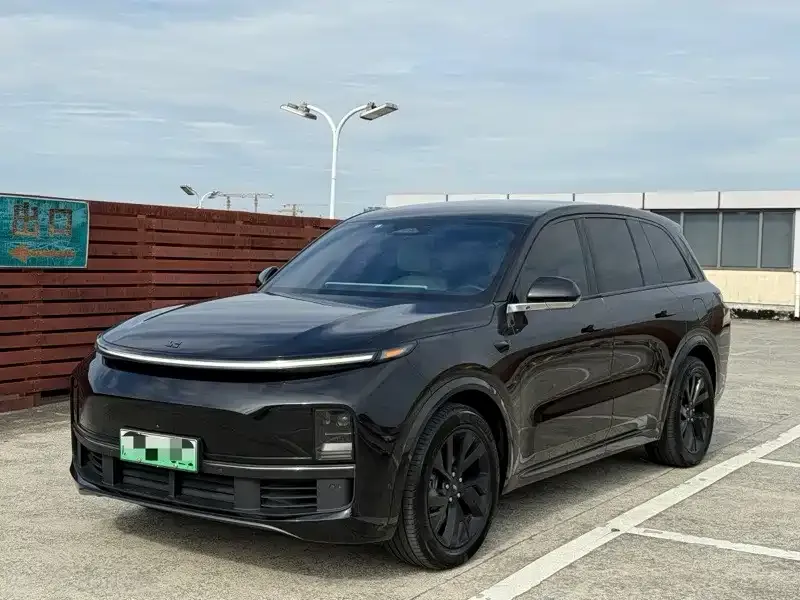 Li Auto L8