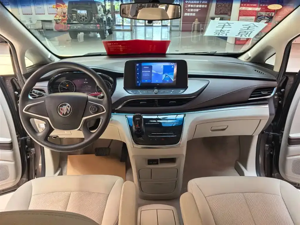 Buick GL8 2023 из CN, фото 10