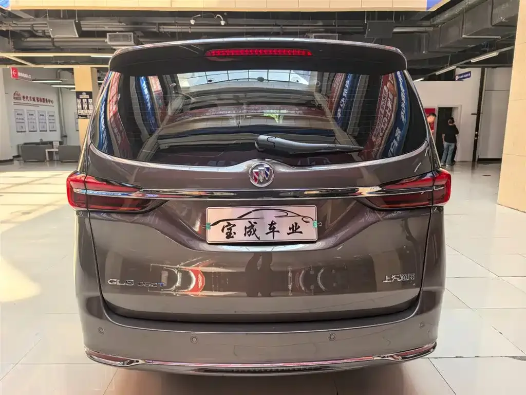 Buick GL8 2023 из CN, фото 5