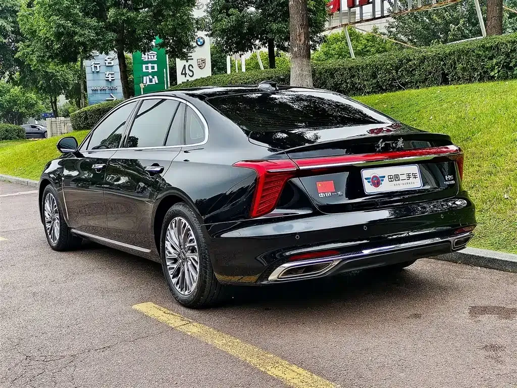 Hongqi H5 — фото 8
