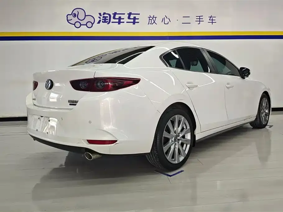Mazda 3 Axela 2022 из CN, фото 3