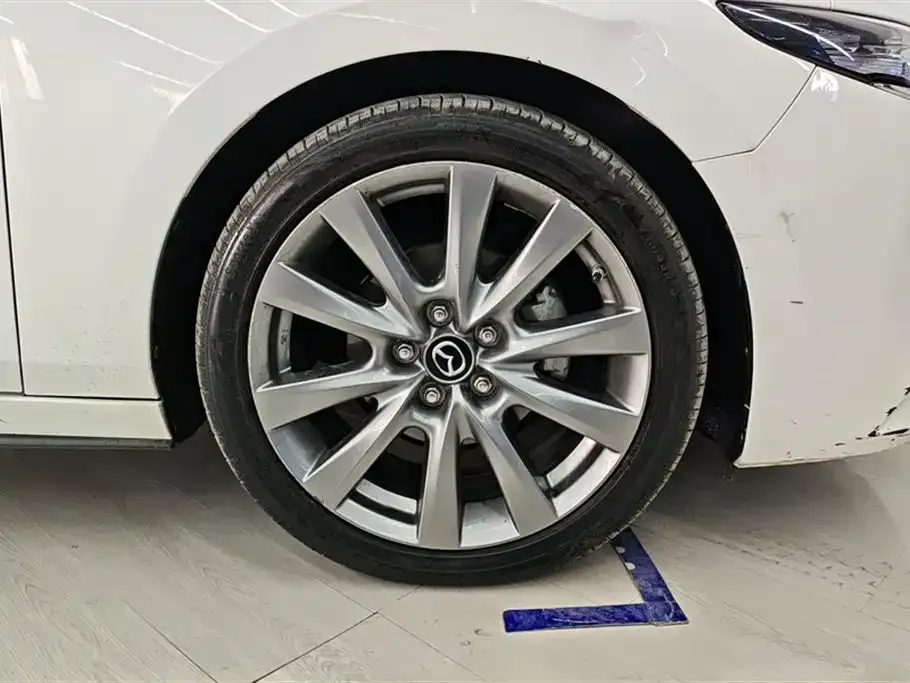 Mazda 3 Axela 2022 из CN, фото 6