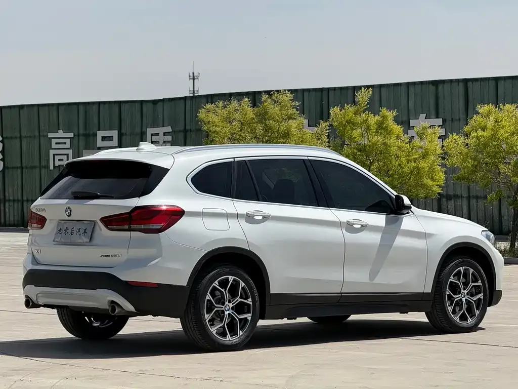 BMW X1 — фото 4