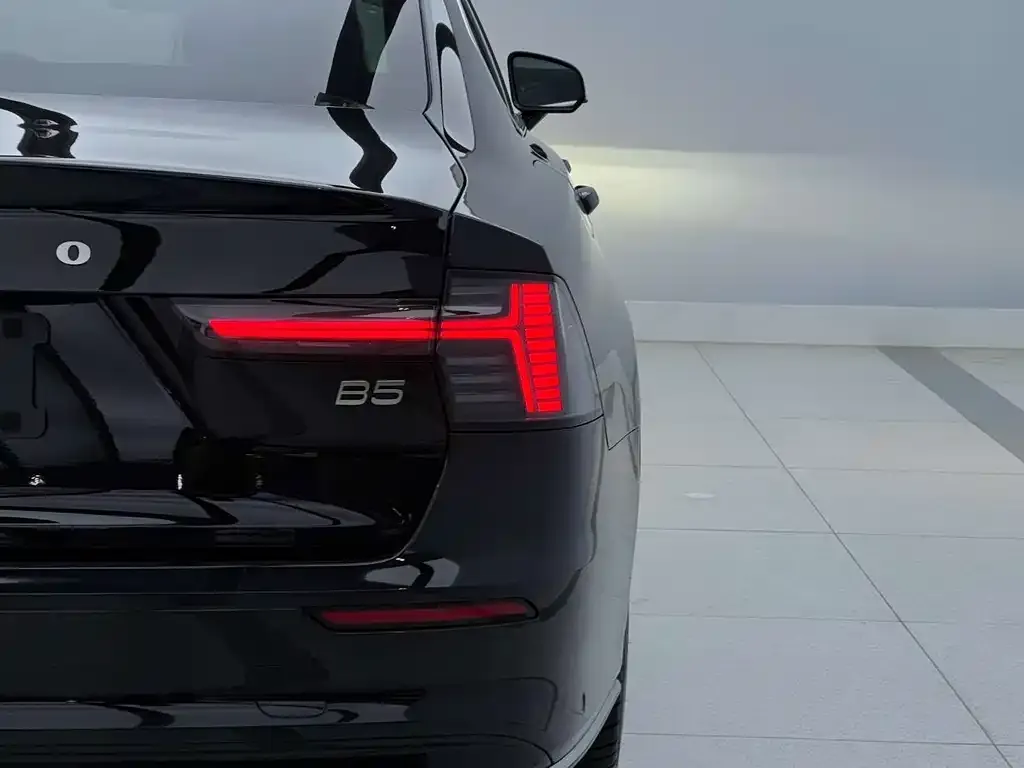Volvo S90 — фото 2