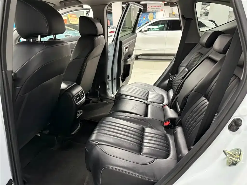 Honda Breeze PHEV 2023 из CN, фото 3