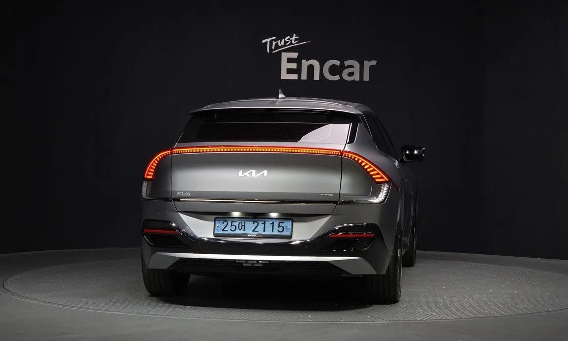Kia EV6 — фото 6