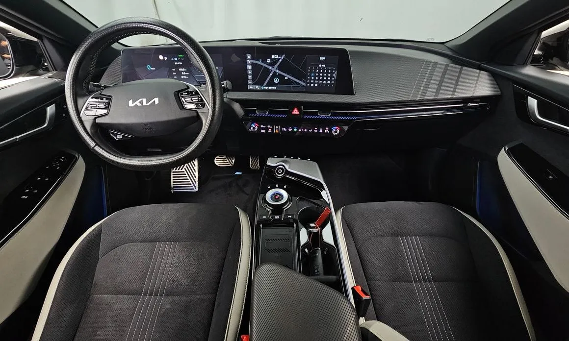 Kia EV6 — фото 9
