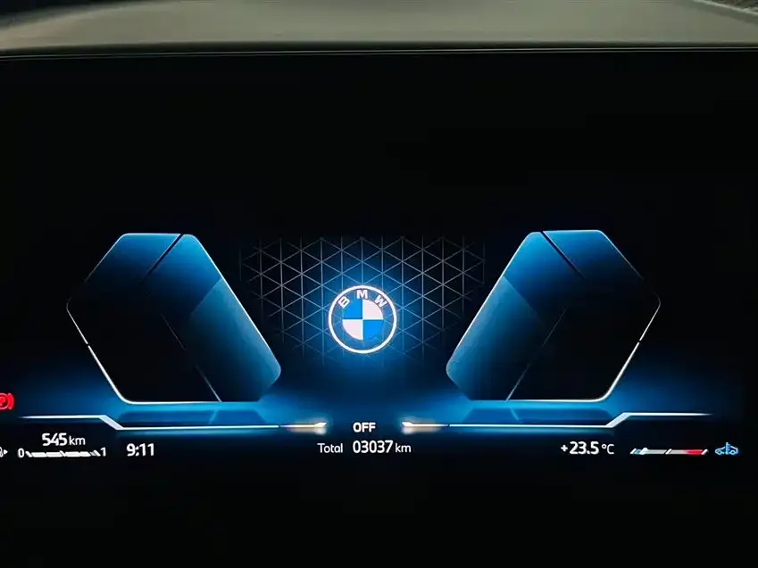 BMW X1 — фото 2