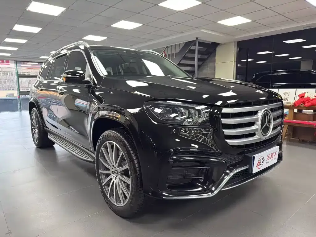 Mercedes-Benz GLS — фото 9