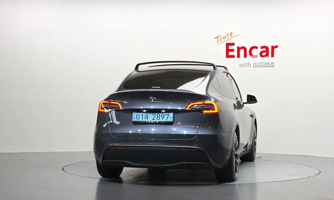 Tesla Model Y 2021 из KR, фото 2