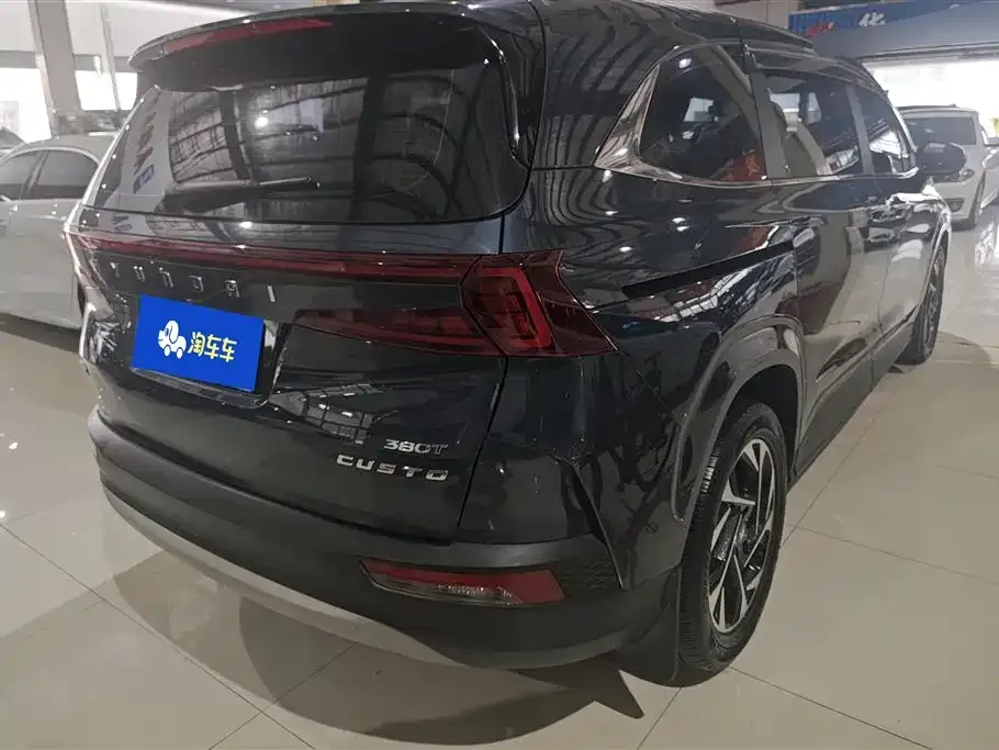 Hyundai Custo — фото 4