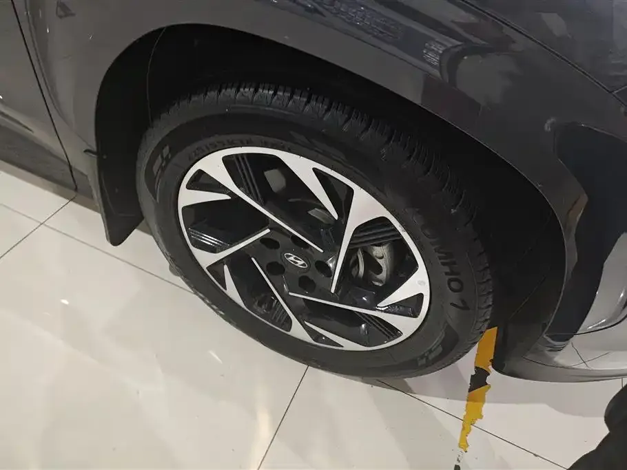 Hyundai Custo — фото 8